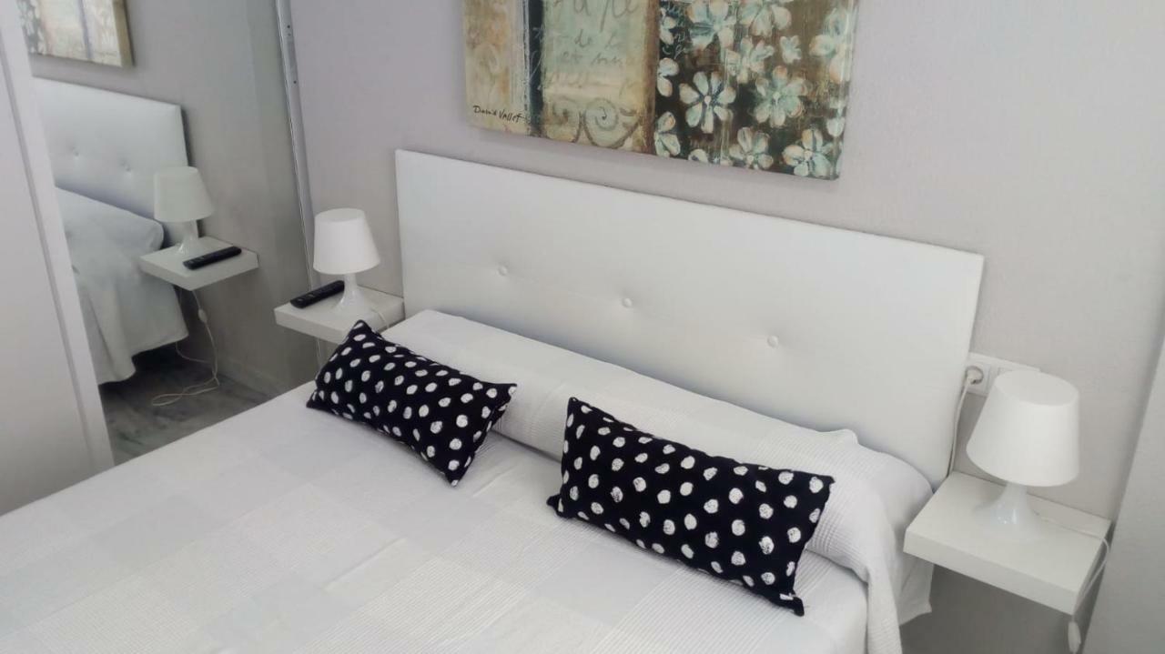 Apartamentos Laguna Beach Torrox Buitenkant foto